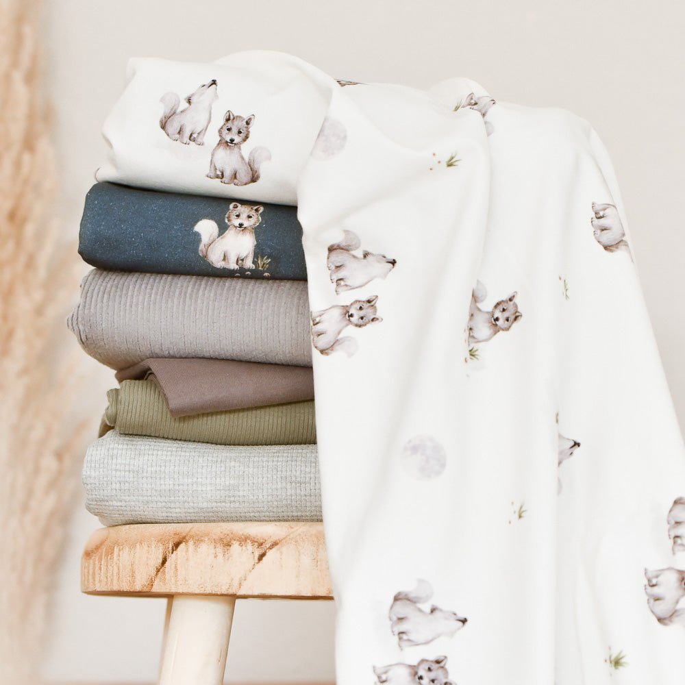 Luna Lupus hell (Wolf) | Jersey & French Terry (BIO)