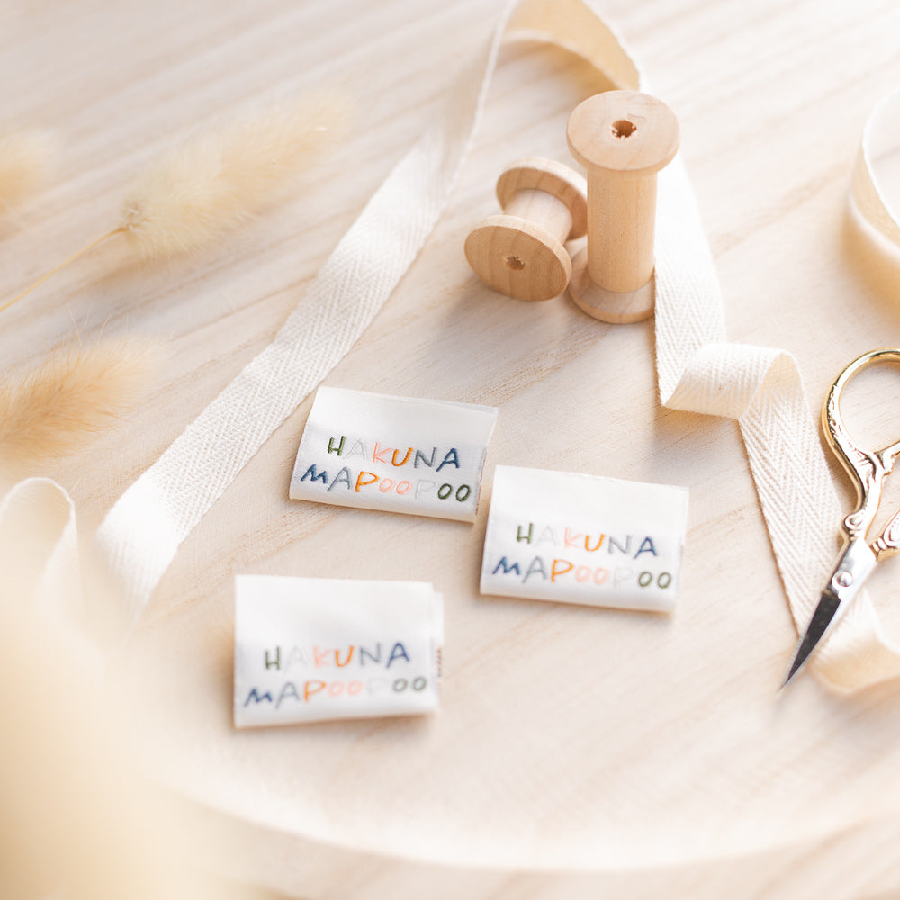 Weblabel | Hakuna Mapoopoo - bunt