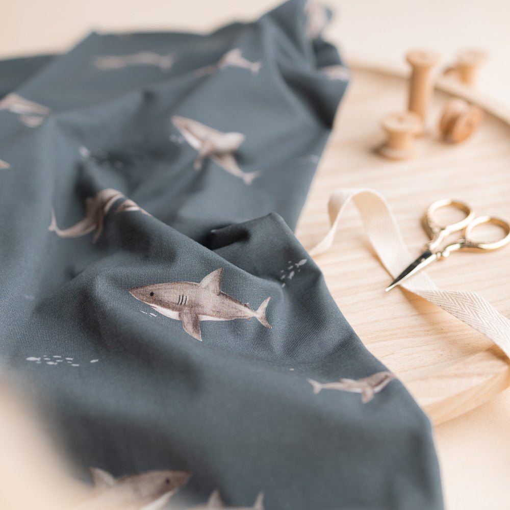 Herbert der Hungrige dunkel (Hai) | Jersey & French Terry (BIO)