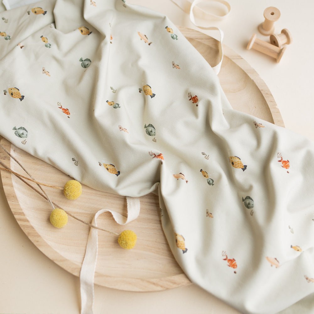 Ozeanschwärmerei hell (Fische) | Jersey & French Terry (BIO)