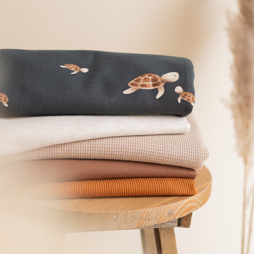 Mara die Weise dunkel (Schildkröte) | Jersey & French Terry (BIO)