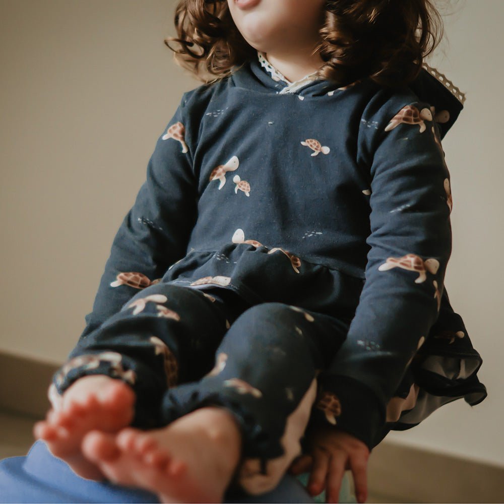 Mara die Weise dunkel (Schildkröte) | Jersey & French Terry (BIO)