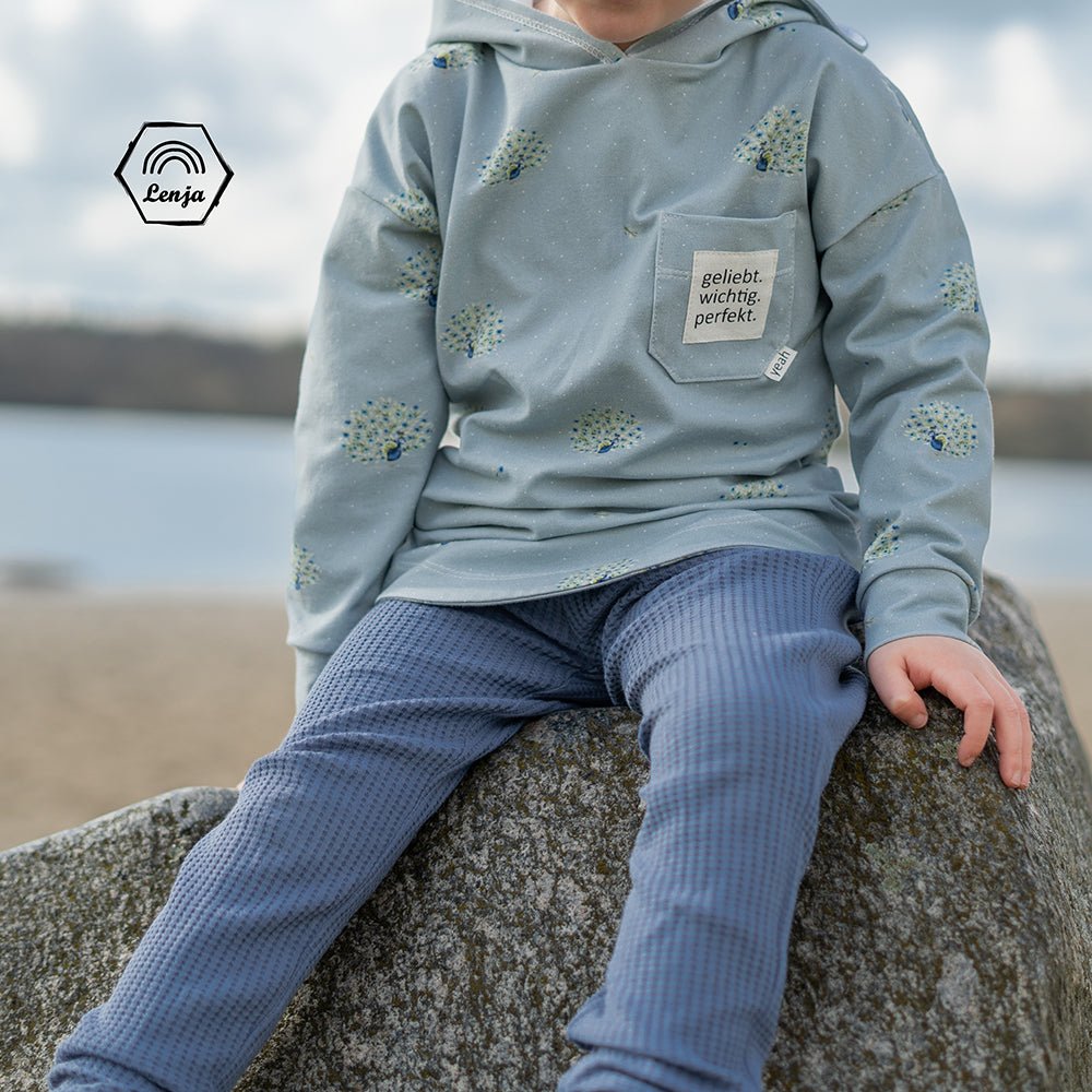 Federnpracht dunkel (Pfau) | Jersey & French Terry (BIO)